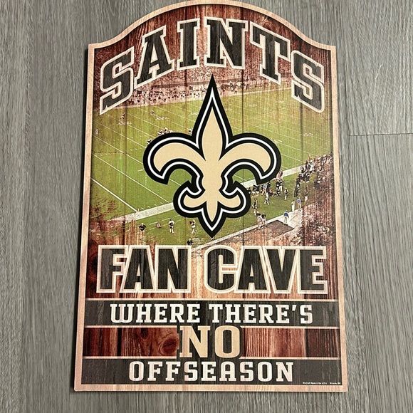 SALE🎈4/$10🎈NFL Saints Fan Cave Sign - Picture 1 of 2